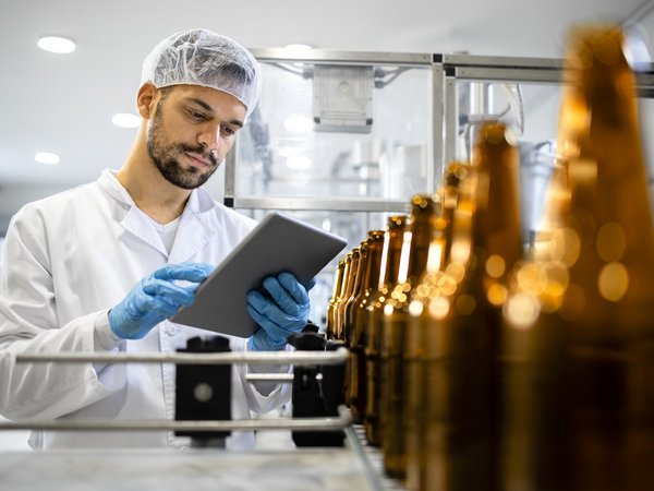 Effiziente Automatisierung für Getränkehersteller und Brauereien